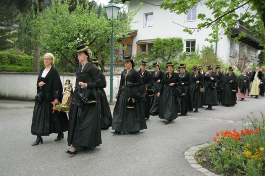 Trachtenfrauen bei der Prozession